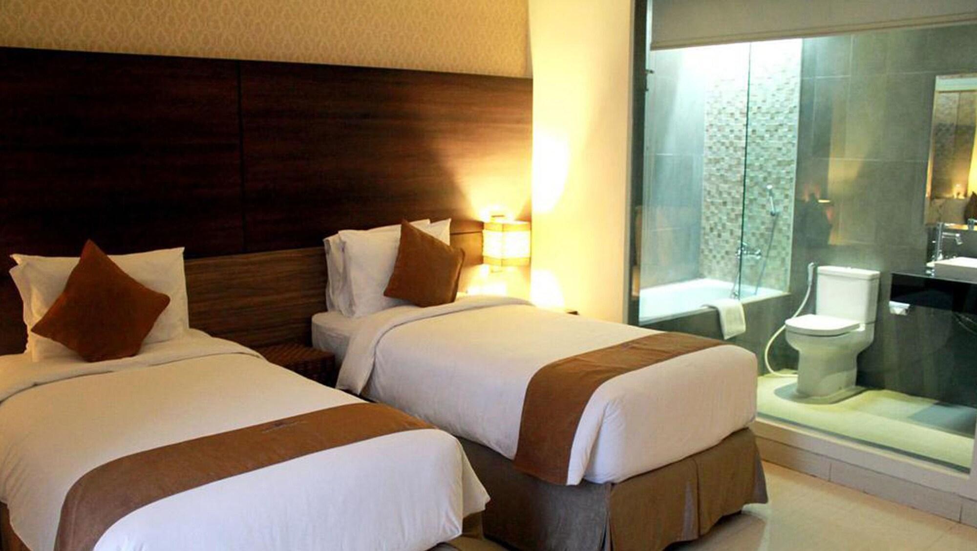 Crystal Lotus Hotel Yogyakarta Melati Екстер'єр фото
