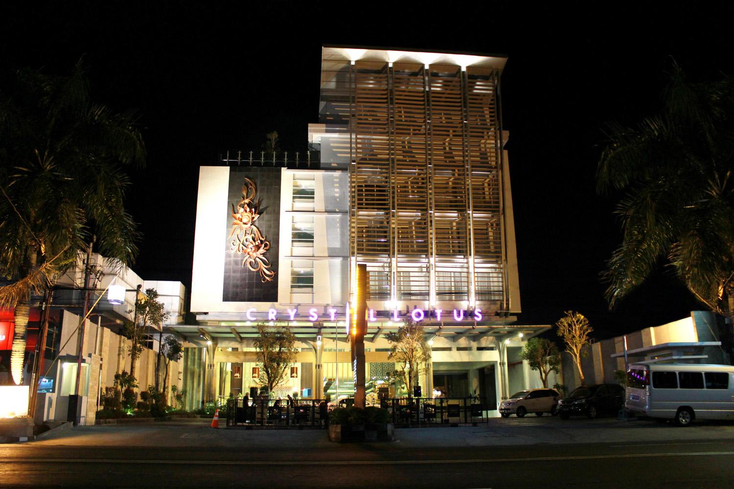 Crystal Lotus Hotel Yogyakarta Melati Екстер'єр фото