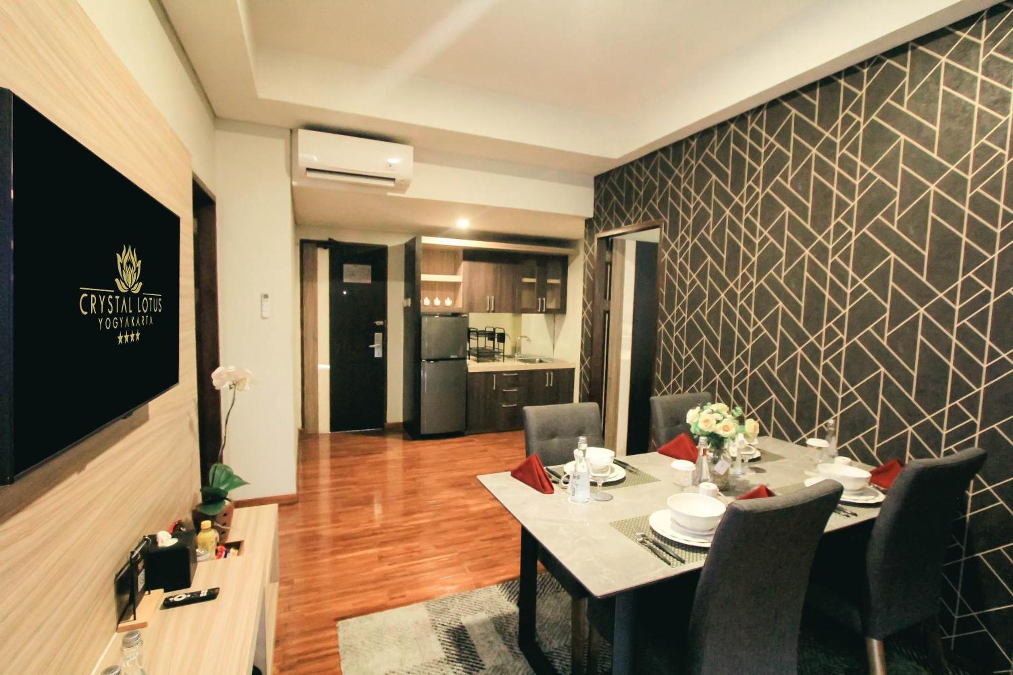Crystal Lotus Hotel Yogyakarta Melati Екстер'єр фото
