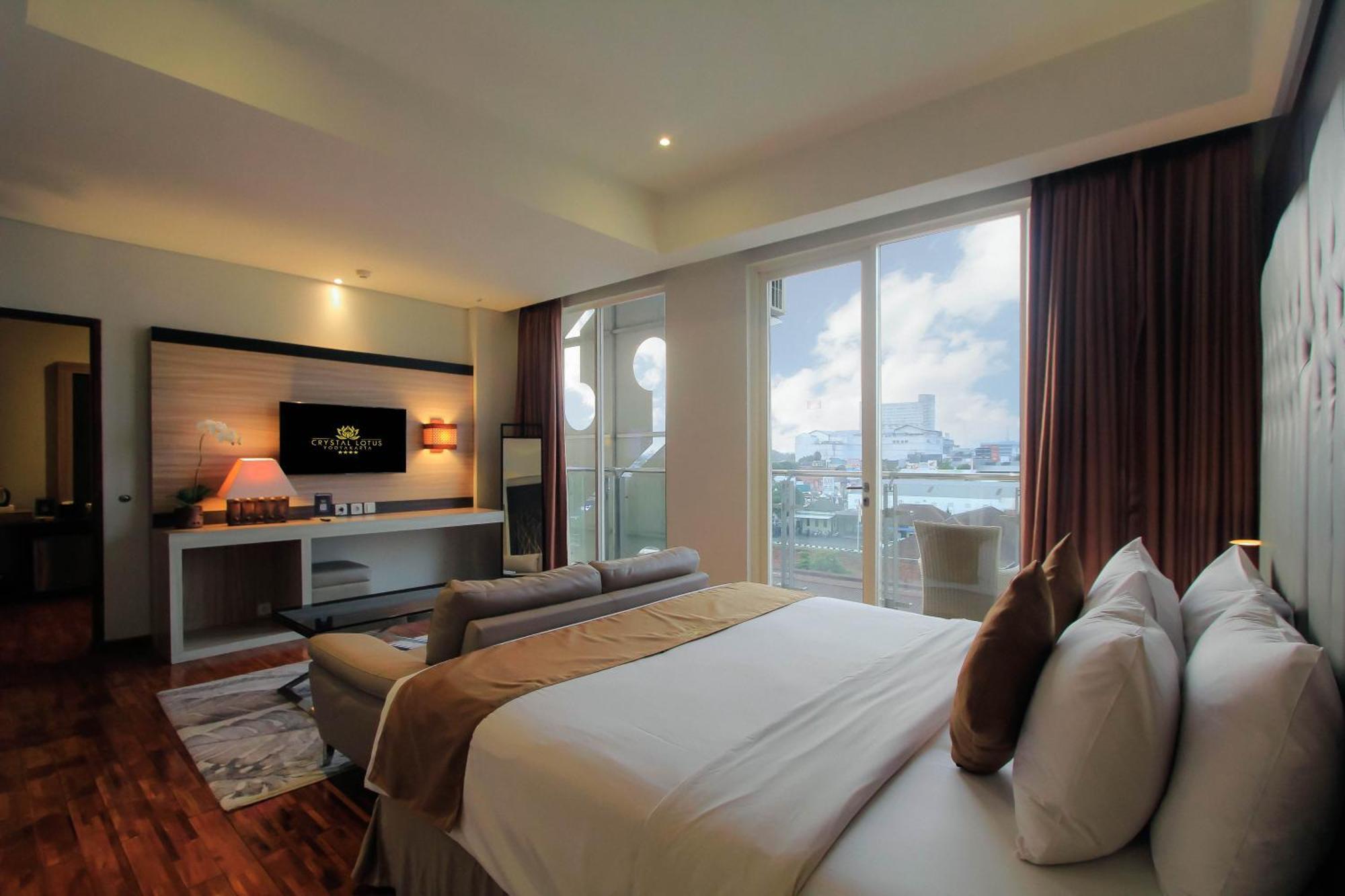 Crystal Lotus Hotel Yogyakarta Melati Екстер'єр фото