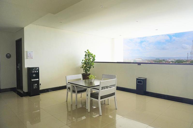 Crystal Lotus Hotel Yogyakarta Melati Екстер'єр фото