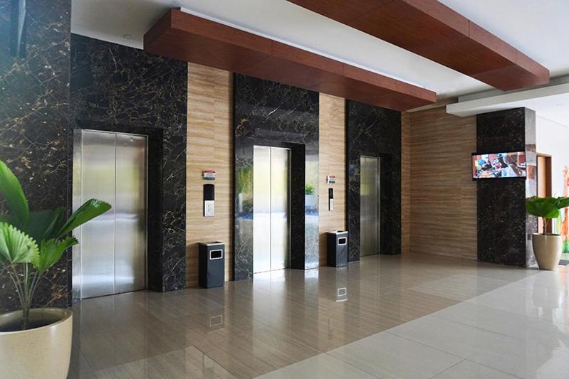 Crystal Lotus Hotel Yogyakarta Melati Екстер'єр фото